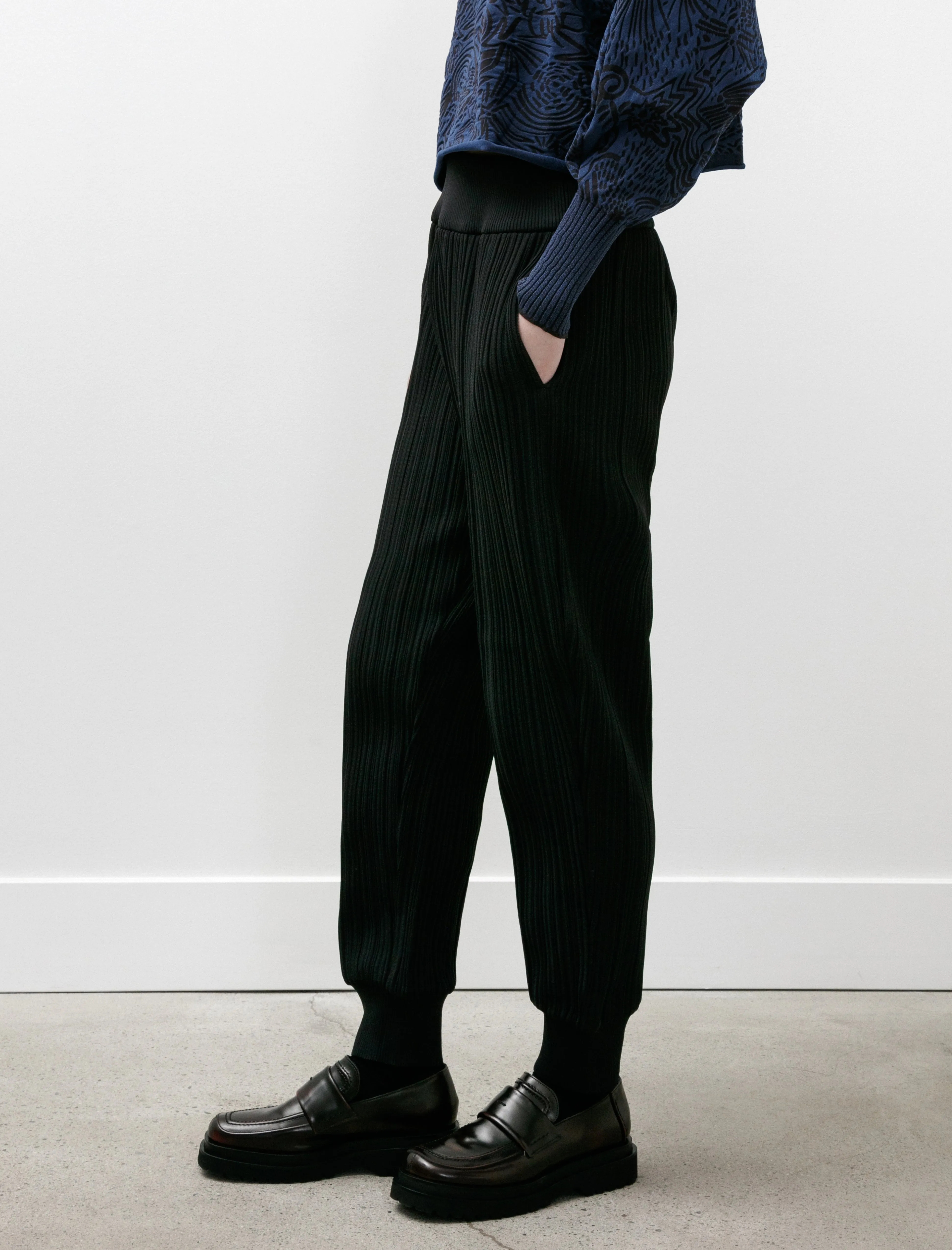 Crepe Knit Pants Black