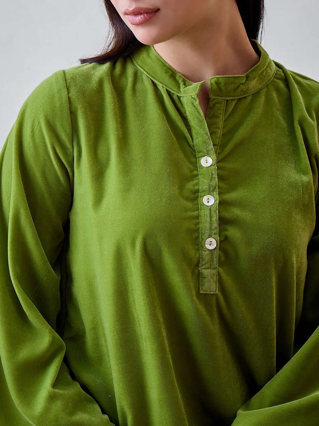 Green Solid Minimalistic Pyjama Set