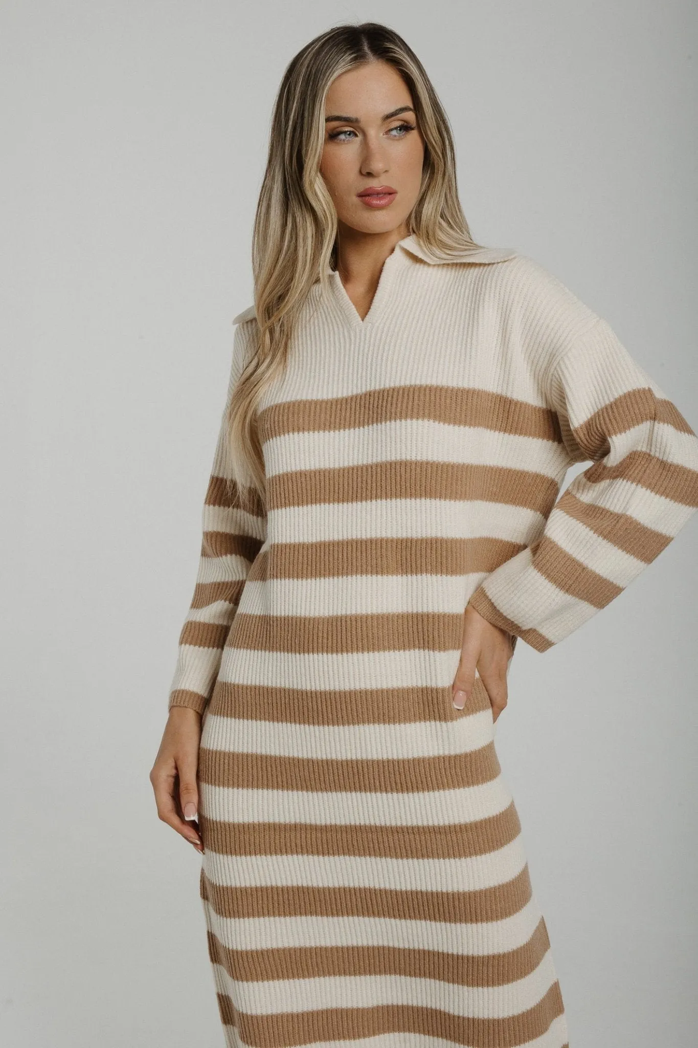 Jayme Knit Midi Dress In Beige & Tan