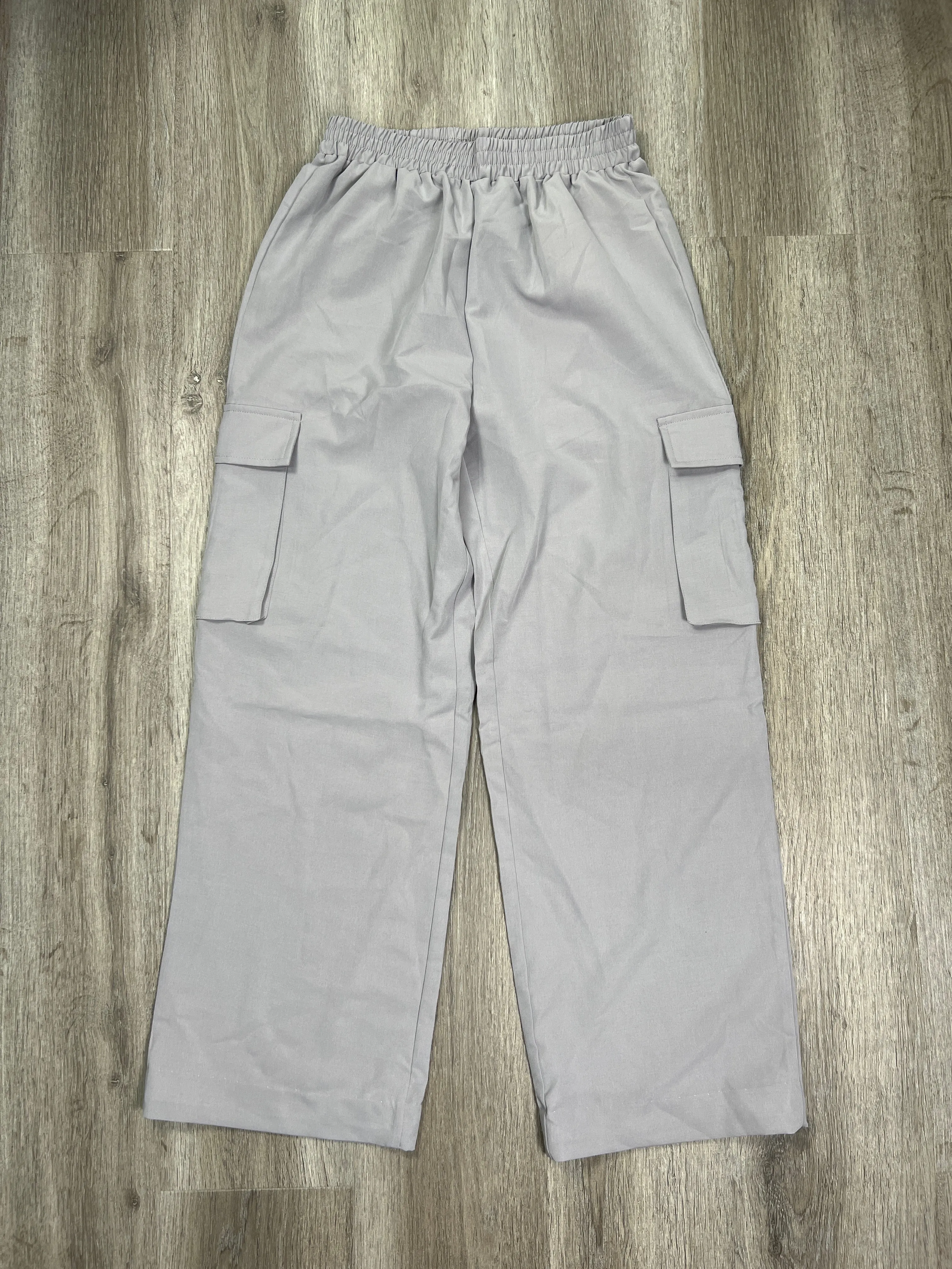 Pants Cargo & Utility By Shein  Size: M